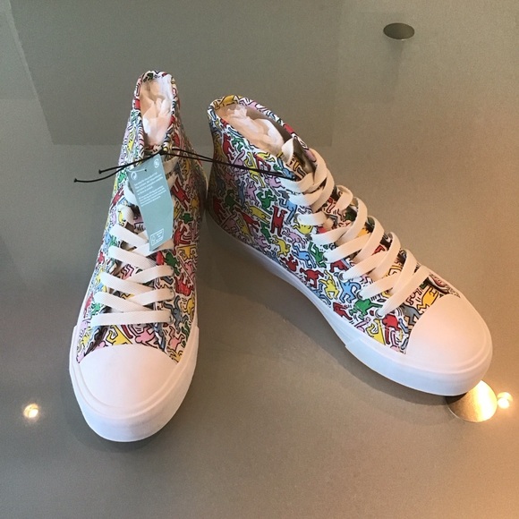 NEW H&M x Keith Haring High Tops Dancing Figures Sneakers 41 8.5 Limited Edition - Picture 2 of 5
